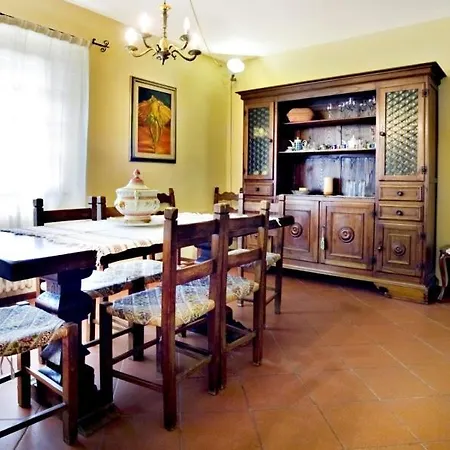 Torricella Sleeps 8 Pool Wifi